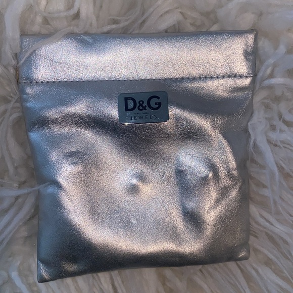 🔥HP🔥Dolce&Gabbana charm necklace.🔥 - Picture 9 of 10